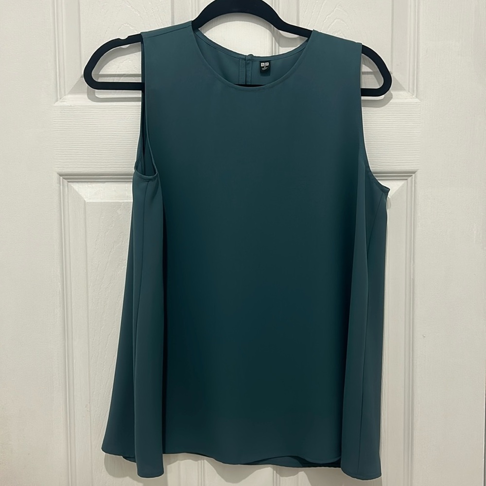 Uniqlo Tank Shirt